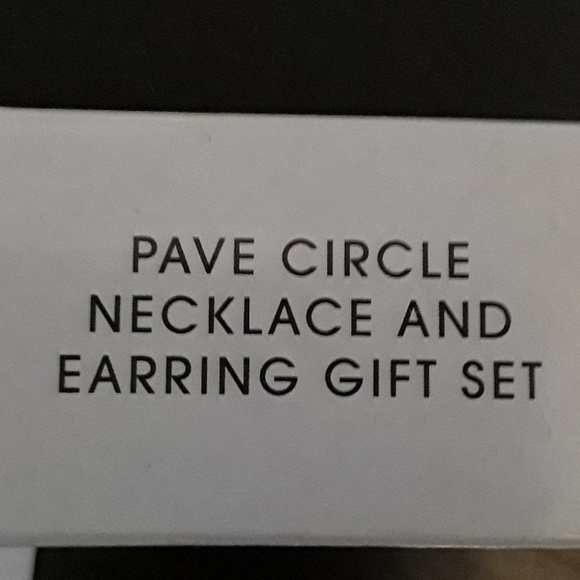 Necklace and earring set - Picture 3 of 3